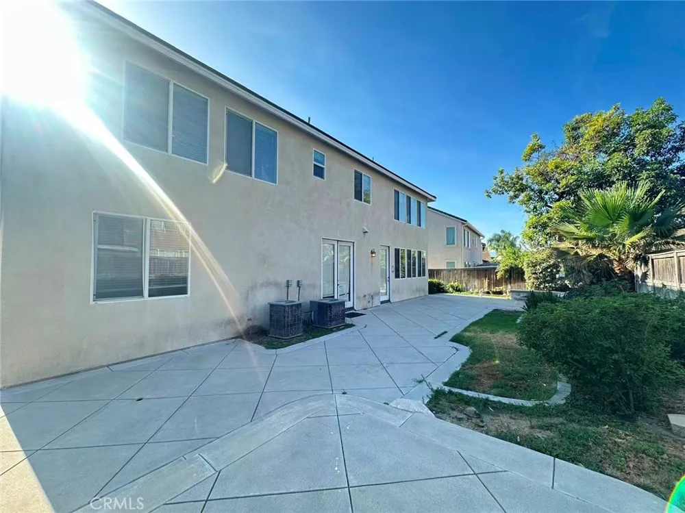 6429 Amber Sky Way Eastvale, CA 92880