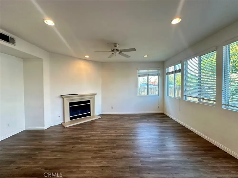 6429 Amber Sky Way Eastvale, CA 92880