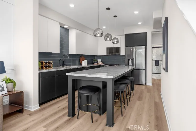 380 Madera Court Cypress, CA 90630