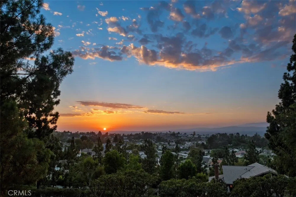 5780 E River Valley Trail Anaheim Hills, CA 92807