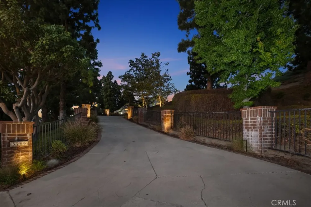 5780 E River Valley Trail Anaheim Hills, CA 92807