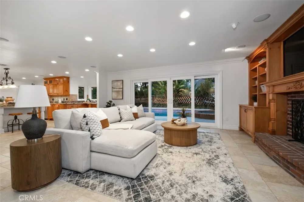 5780 E River Valley Trail Anaheim Hills, CA 92807