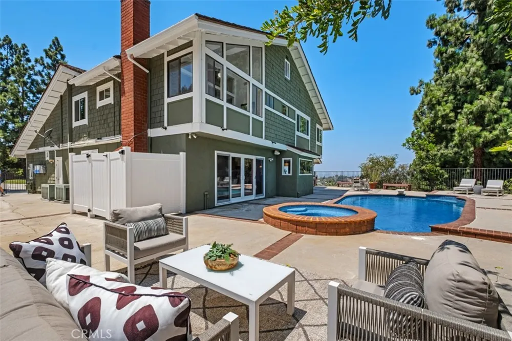 5780 E River Valley Trail Anaheim Hills, CA 92807