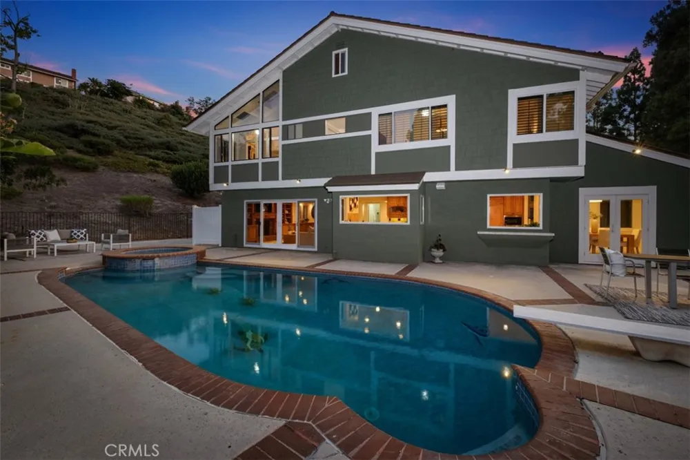 5780 E River Valley Trail Anaheim Hills, CA 92807
