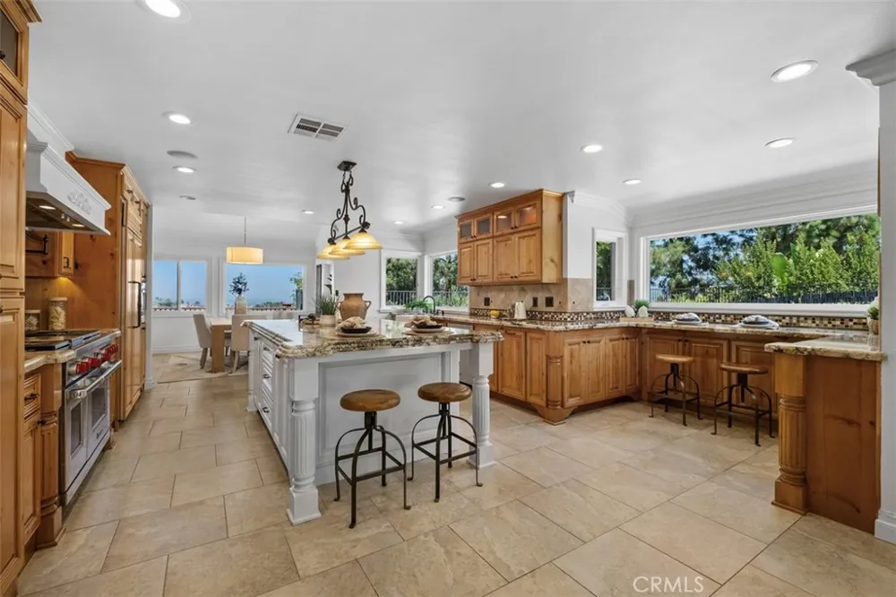 5780 E River Valley Trail Anaheim Hills, CA 92807