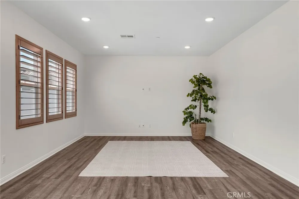 20765 Barn Road Riverside, CA 92507