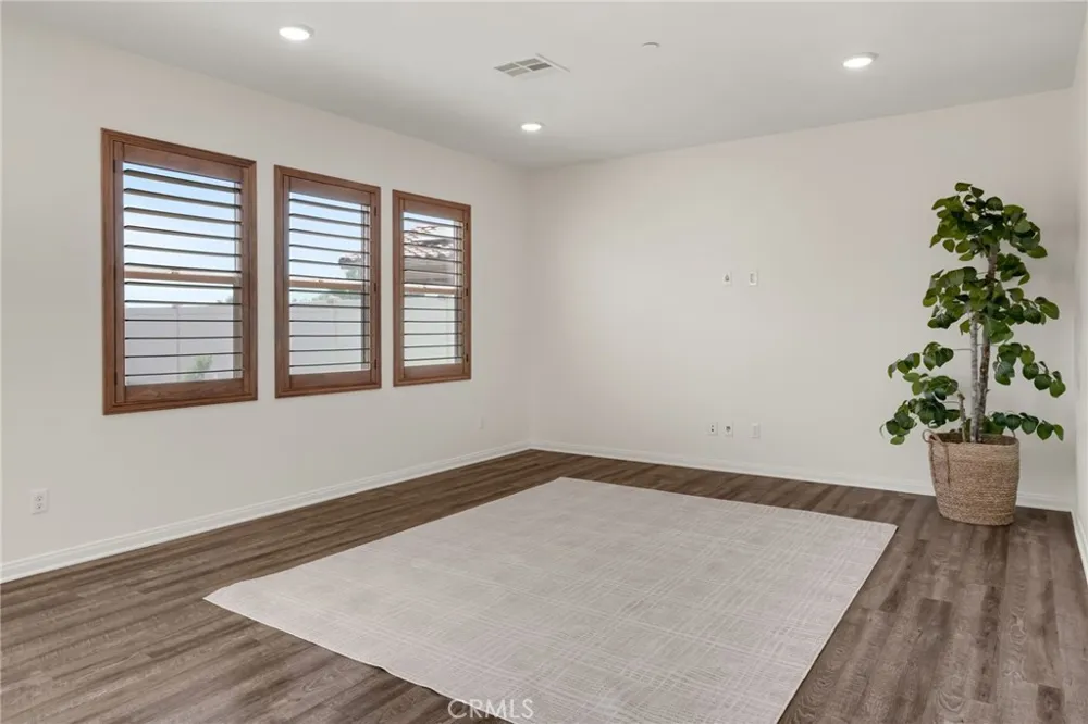20765 Barn Road Riverside, CA 92507