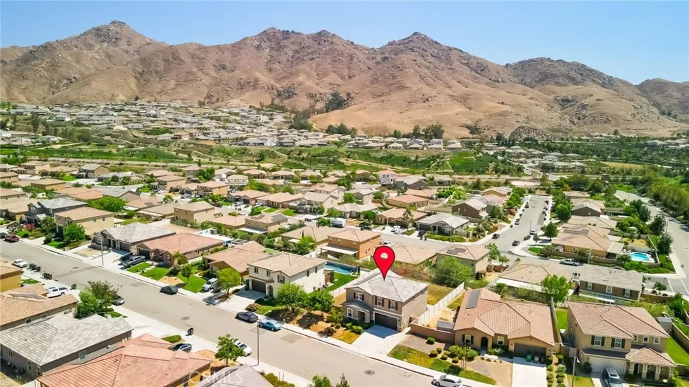 20765 Barn Road Riverside, CA 92507