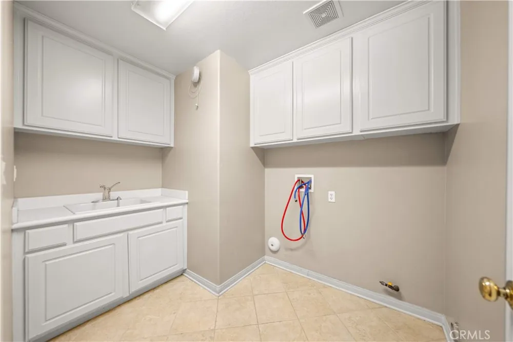 14075 Silent Stream Ct Eastvale, CA 92880