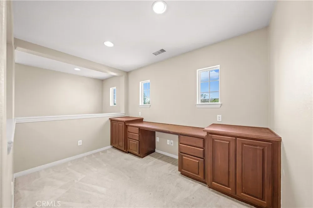 14075 Silent Stream Ct Eastvale, CA 92880