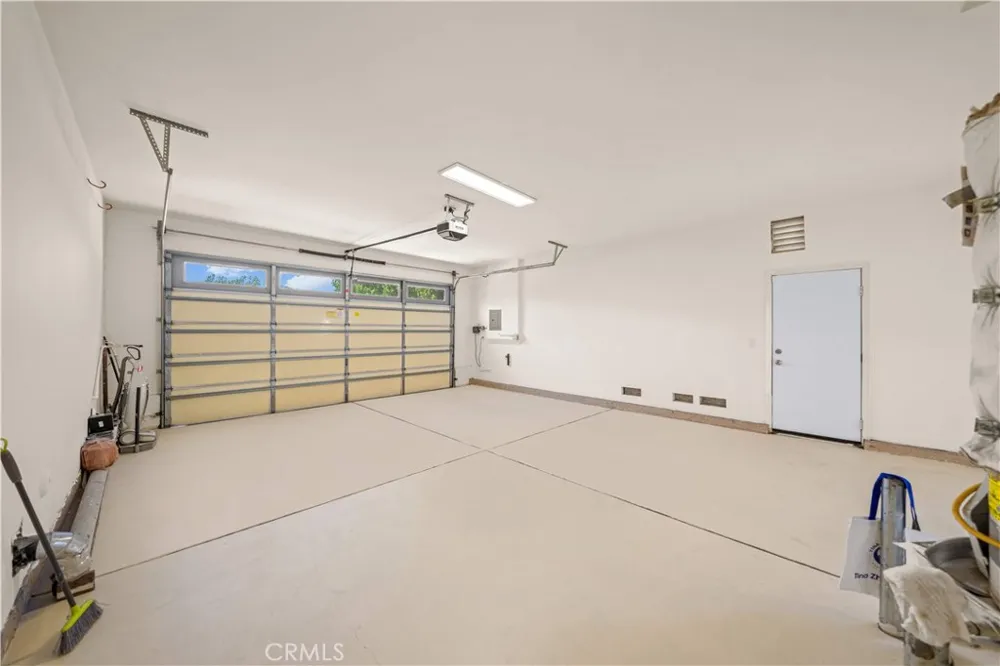 14075 Silent Stream Ct Eastvale, CA 92880