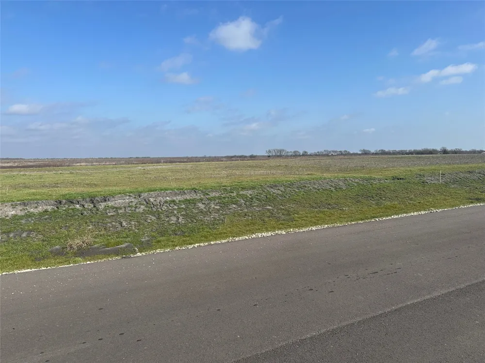 1944 Co Rd 2162 Caddo Mills, TX 75135