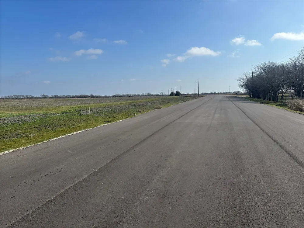 1944 Co Rd 2162 Caddo Mills, TX 75135