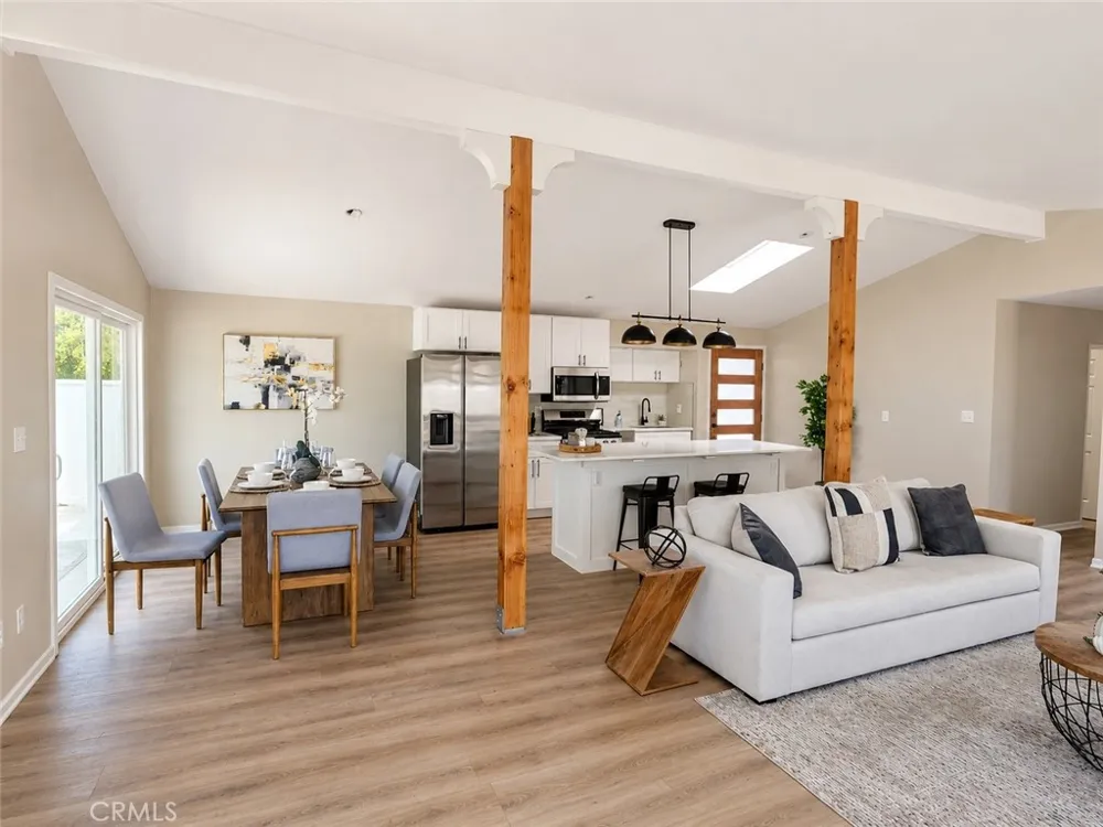8317 Hudson Drive San Diego, CA 92119
