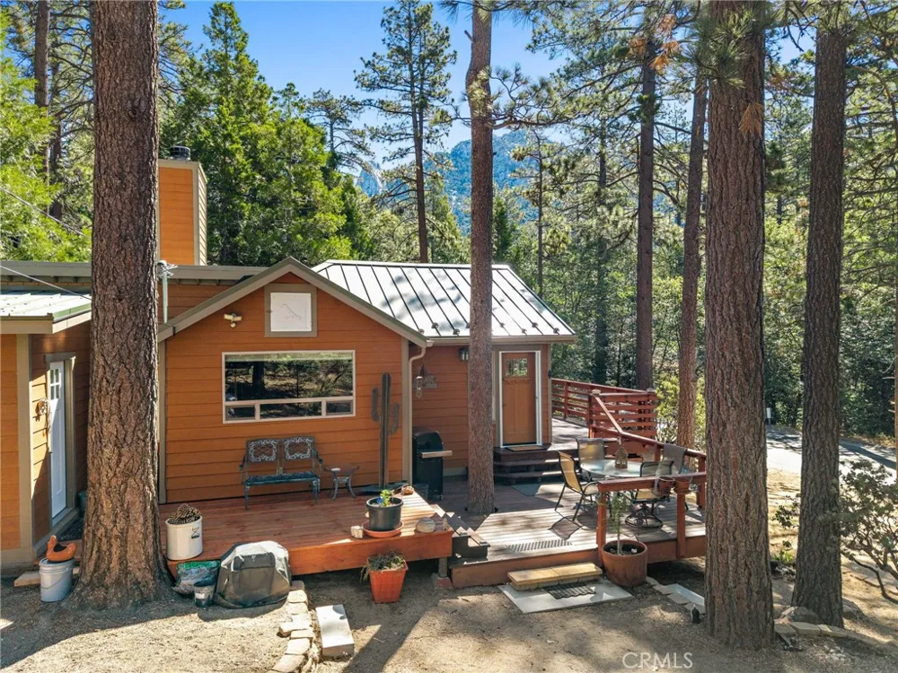 54720 Pine Crest Idyllwild, CA 92549