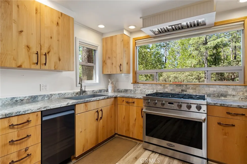 54720 Pine Crest Idyllwild, CA 92549