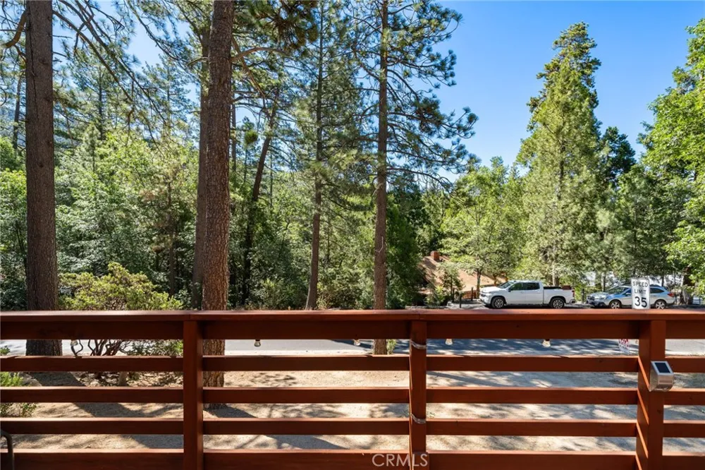 54720 Pine Crest Idyllwild, CA 92549