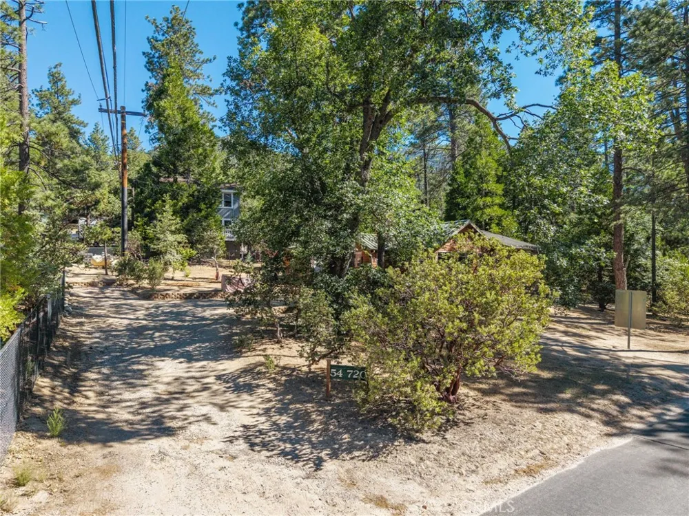 54720 Pine Crest Idyllwild, CA 92549