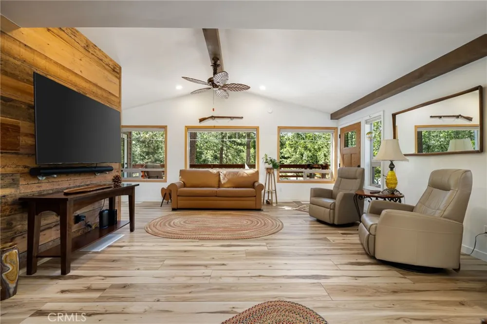 54720 Pine Crest Idyllwild, CA 92549