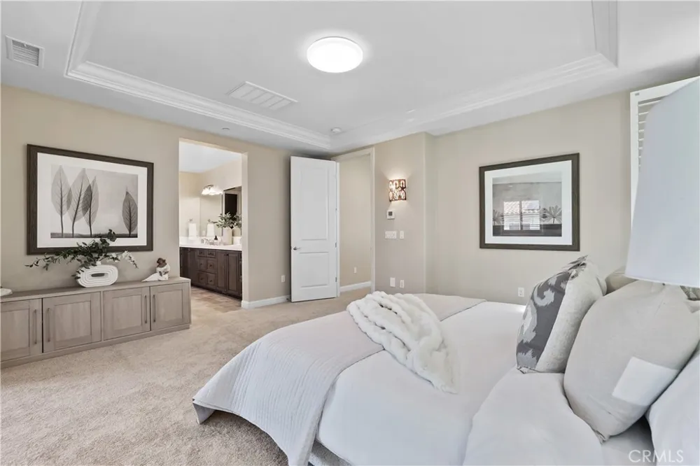 15 Verna Lake Forest, CA 92630