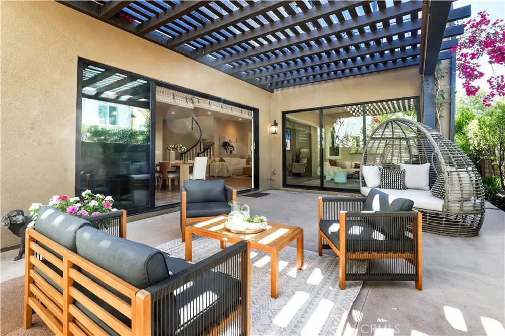 15 Verna Lake Forest, CA 92630