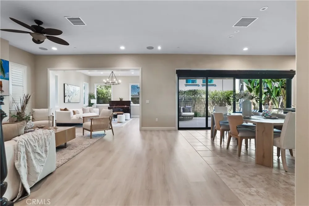 15 Verna Lake Forest, CA 92630