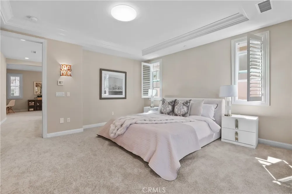 15 Verna Lake Forest, CA 92630