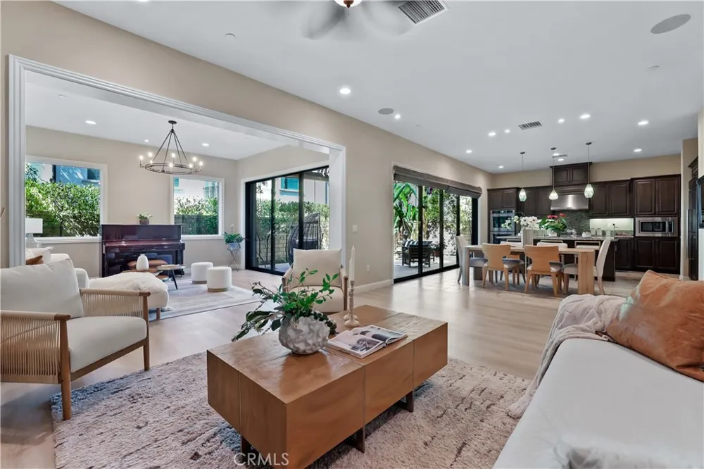 15 Verna Lake Forest, CA 92630