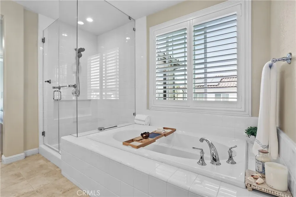 15 Verna Lake Forest, CA 92630