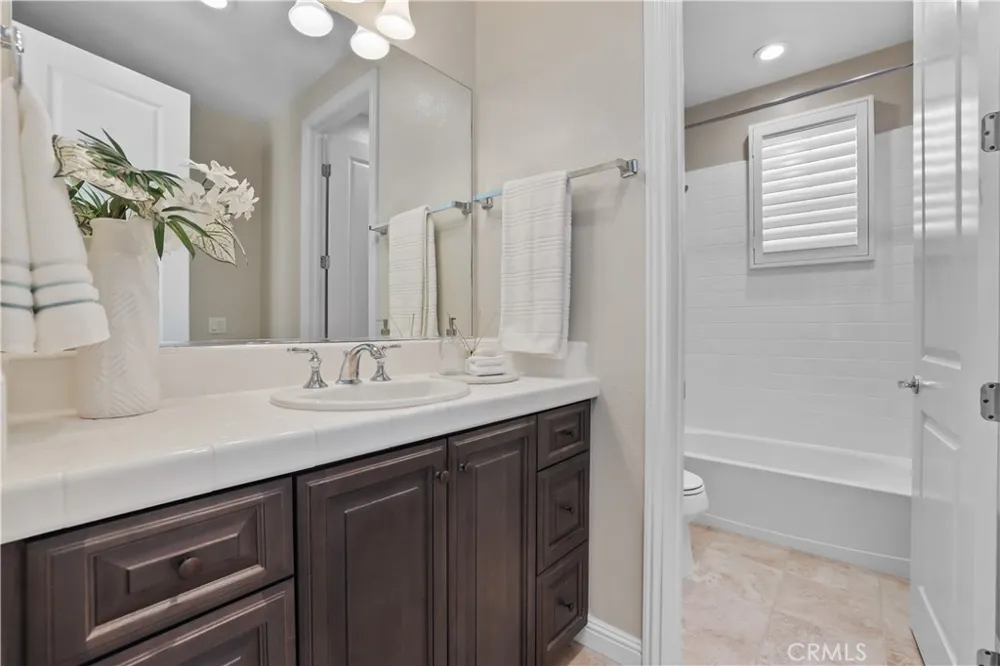 15 Verna Lake Forest, CA 92630