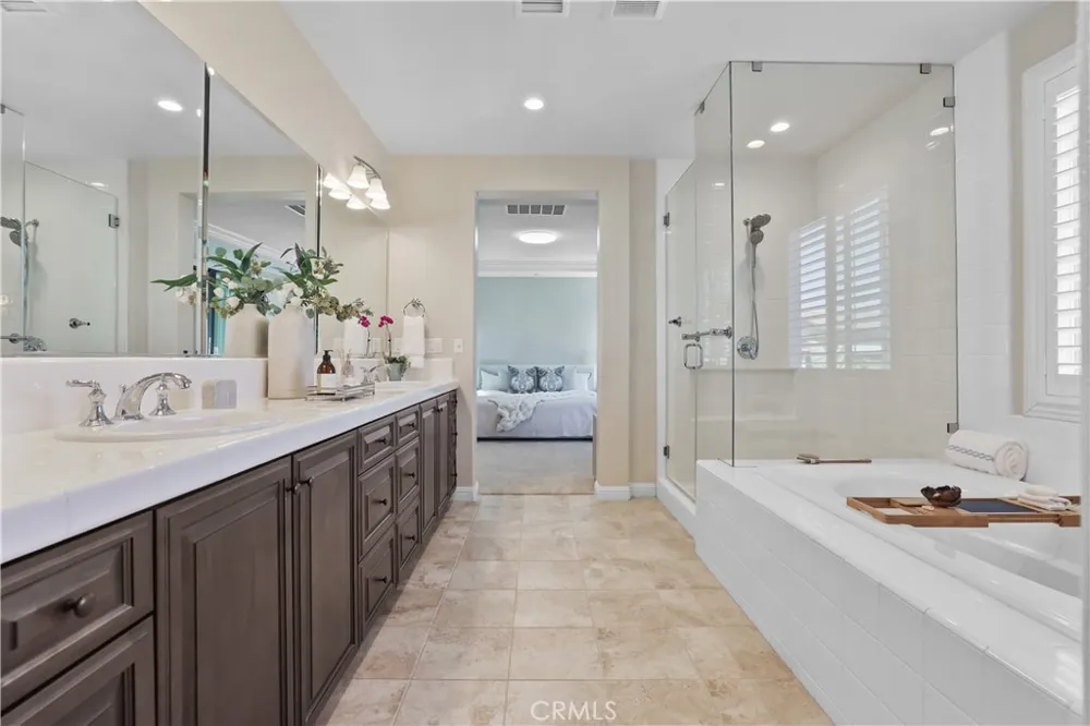 15 Verna Lake Forest, CA 92630