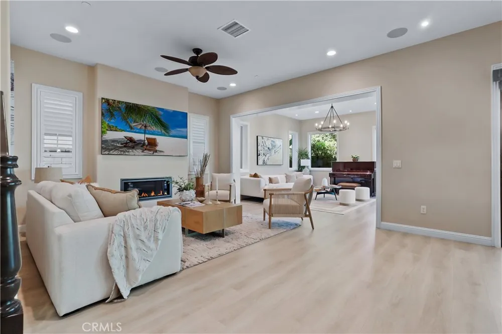 15 Verna Lake Forest, CA 92630