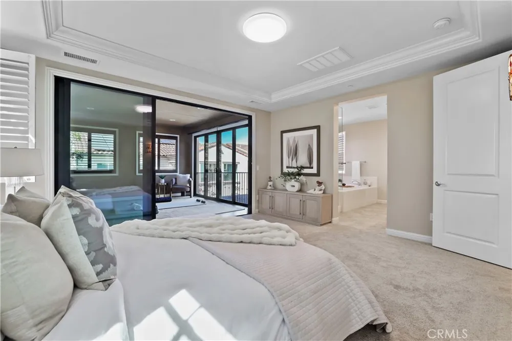 15 Verna Lake Forest, CA 92630
