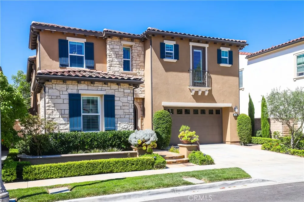 15 Verna Lake Forest, CA 92630