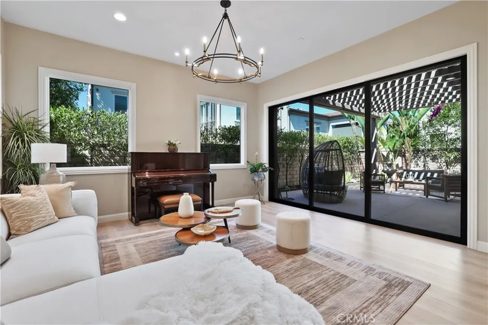 15 Verna Lake Forest, CA 92630