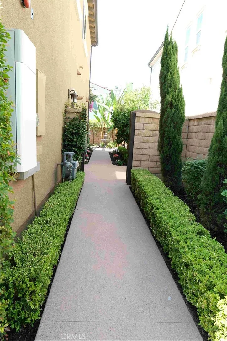 15 Verna Lake Forest, CA 92630