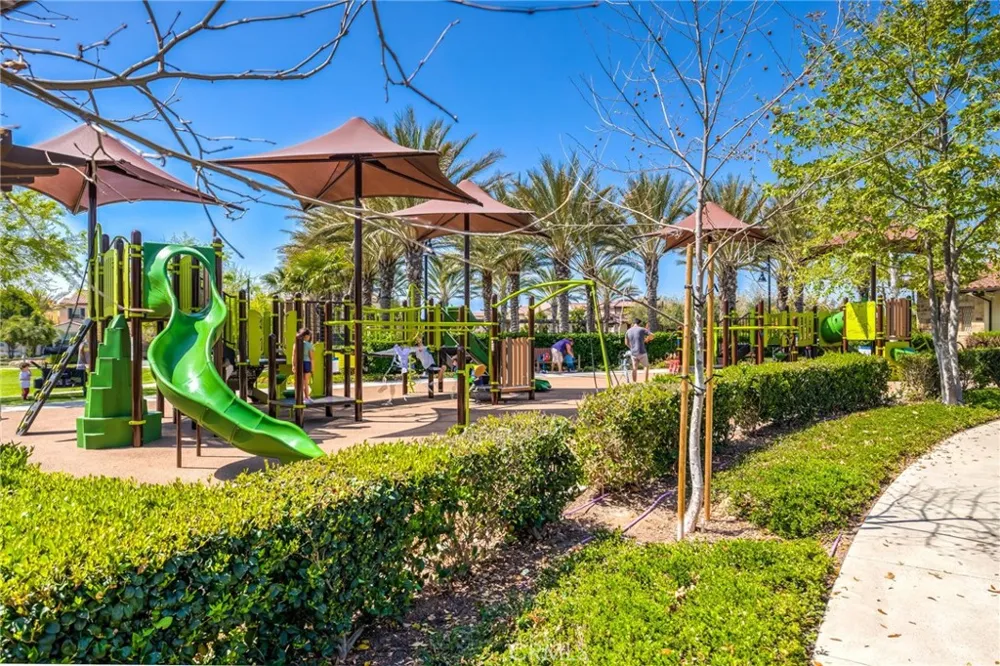 15 Verna Lake Forest, CA 92630
