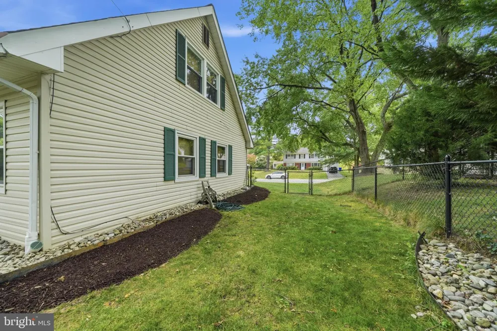 12410 ROCKLEDGE DRIVE Bowie, MD 20715