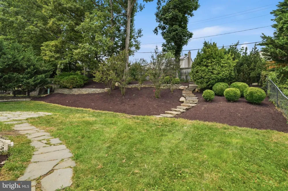 12410 ROCKLEDGE DRIVE Bowie, MD 20715