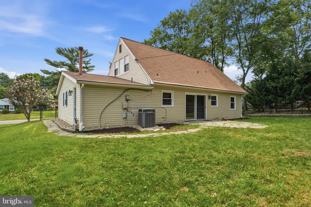 12410 ROCKLEDGE DRIVE Bowie, MD 20715