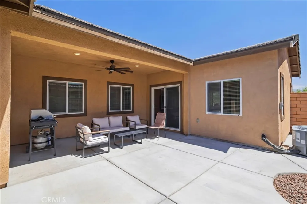 67498 Rio Largo Cathedral City, CA 92234