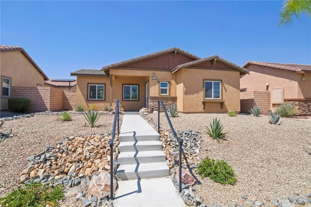 67498 Rio Largo Cathedral City, CA 92234