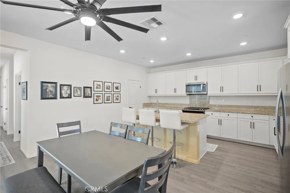 67498 Rio Largo Cathedral City, CA 92234