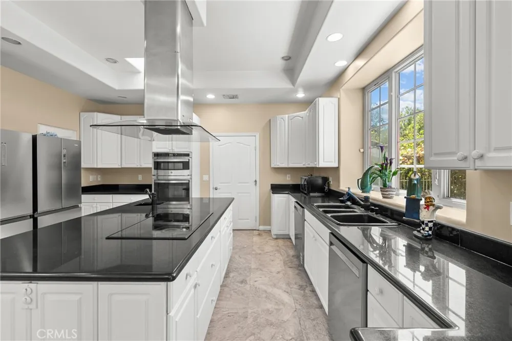 28701 Highridge Road Rolling Hills Estates, CA 90274