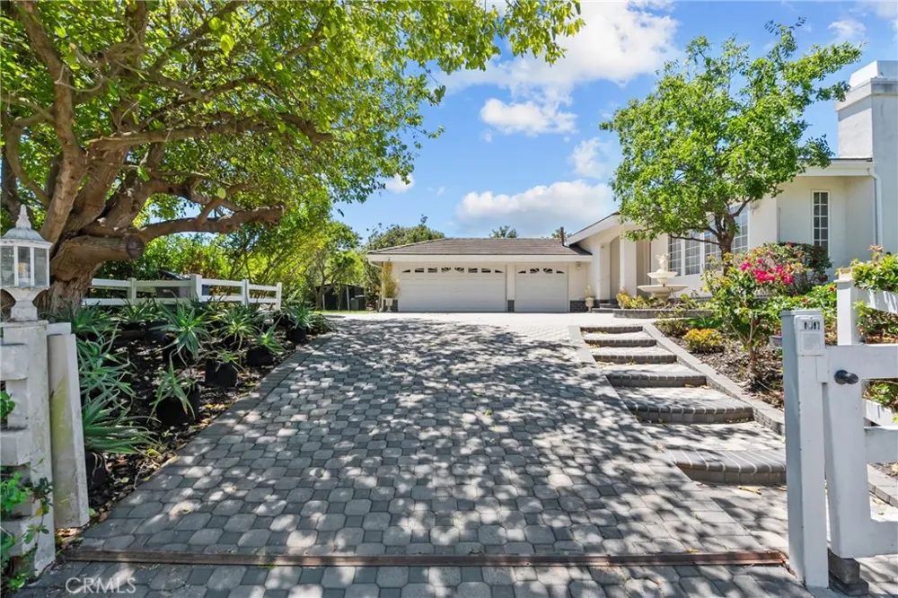 28701 Highridge Road Rolling Hills Estates, CA 90274
