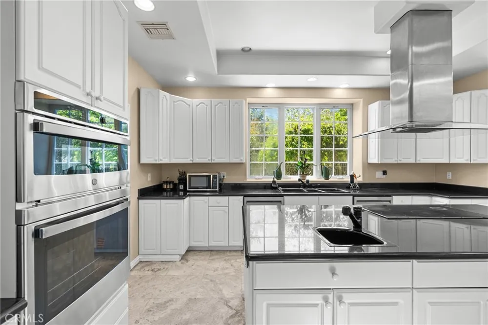 28701 Highridge Road Rolling Hills Estates, CA 90274