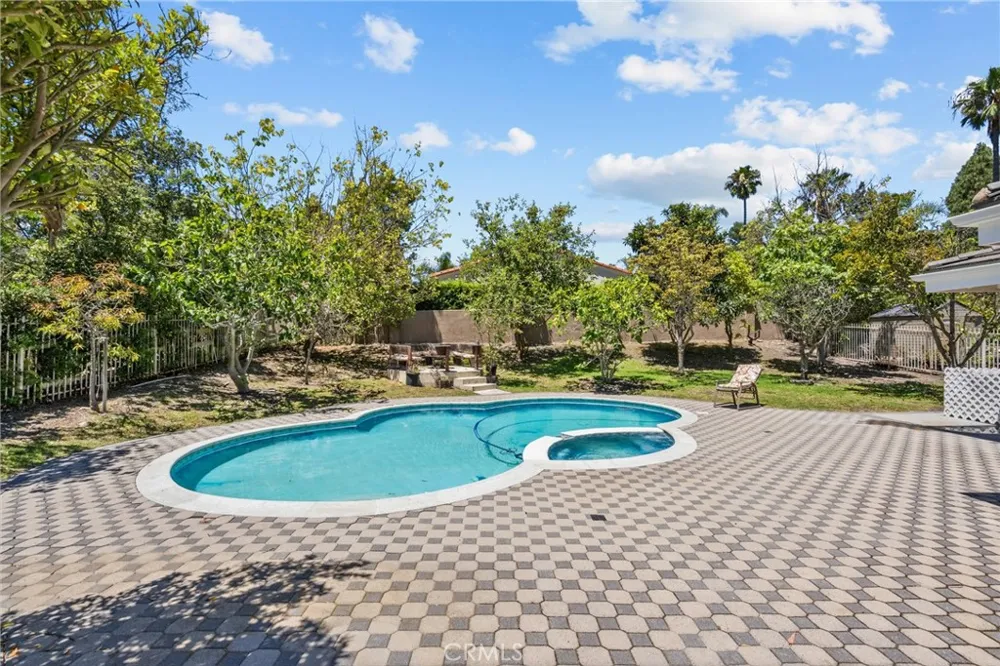 28701 Highridge Road Rolling Hills Estates, CA 90274