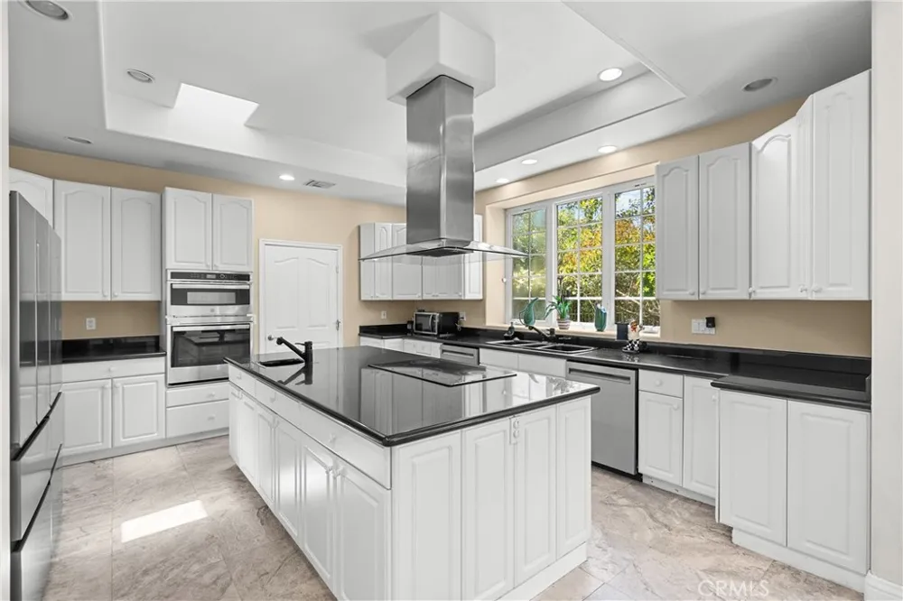 28701 Highridge Road Rolling Hills Estates, CA 90274
