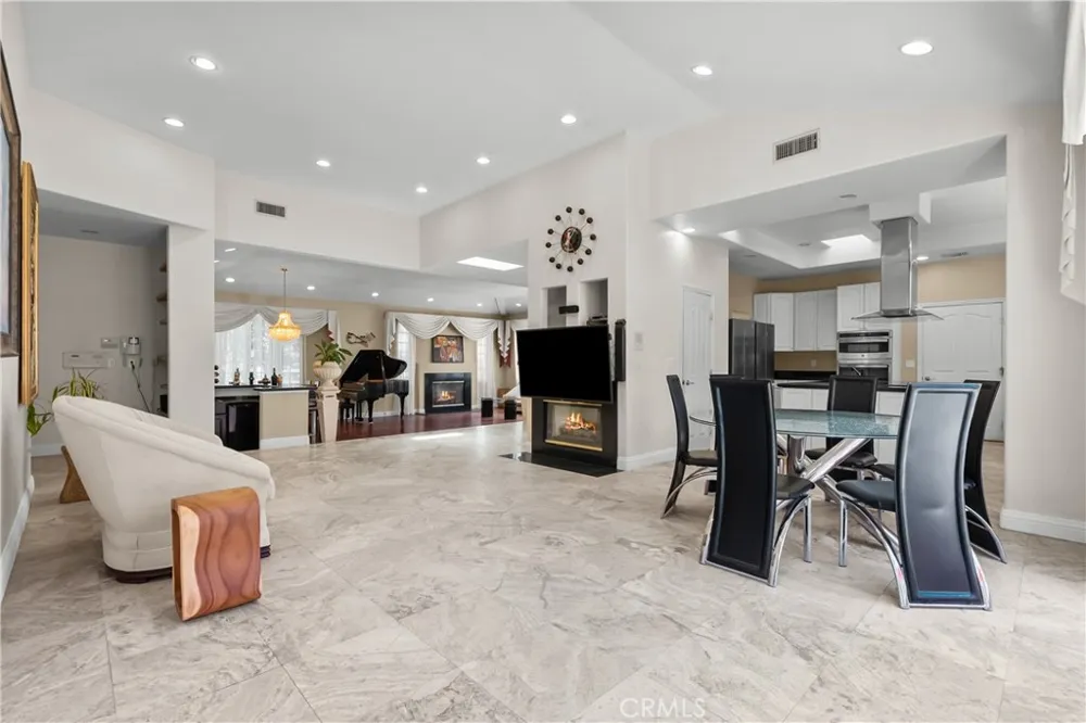 28701 Highridge Road Rolling Hills Estates, CA 90274