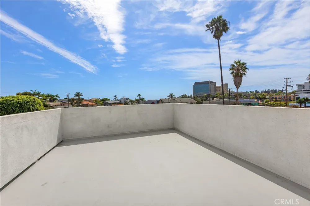 423 Westminster Avenue #B Newport Beach, CA 92663